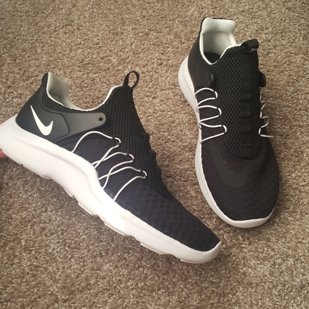 Women nike size 9.5